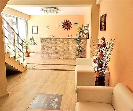 Detelini 3*