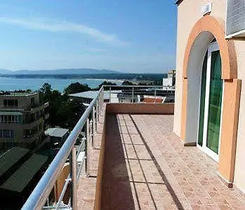 Detelini Hotel